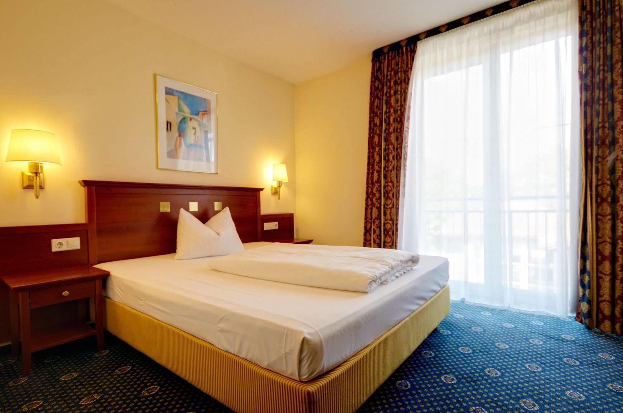 Landhotel Hallnberg 발퍼트스기르헹 외부 사진