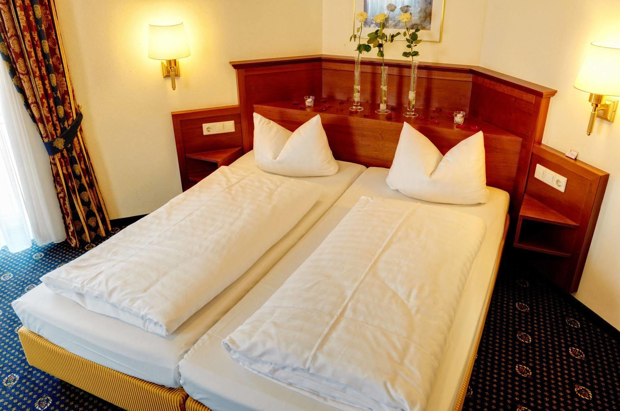 Landhotel Hallnberg 발퍼트스기르헹 외부 사진