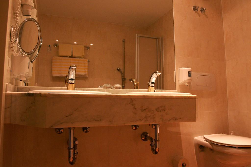 Landhotel Hallnberg 발퍼트스기르헹 객실 사진